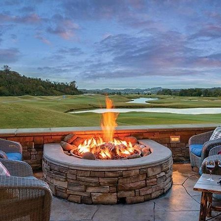 Great Smokies Lodge Sevierville By Hellovacay Экстерьер фото