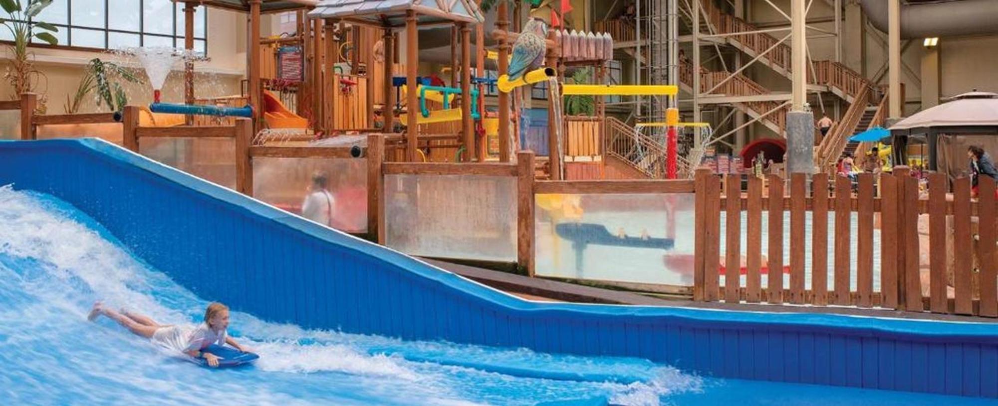Great Smokies Lodge Sevierville By Hellovacay Экстерьер фото