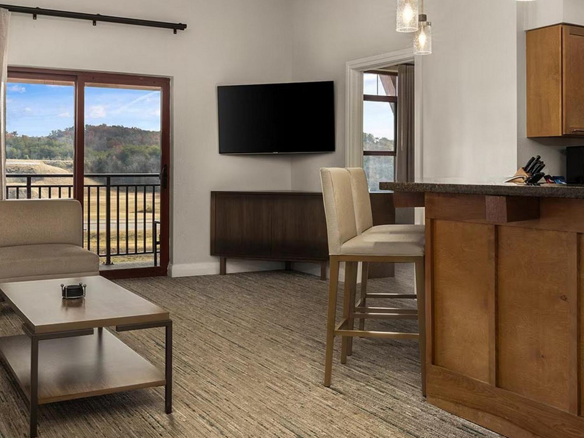 Great Smokies Lodge Sevierville By Hellovacay Экстерьер фото