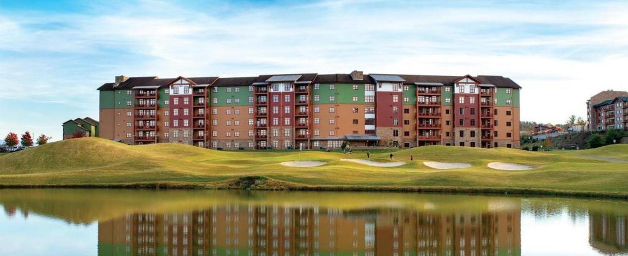 Great Smokies Lodge Sevierville By Hellovacay Экстерьер фото